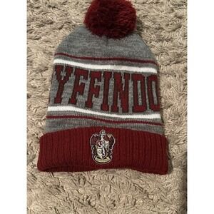 Harry Potter Gryffindor Knit Beanie Hat Red Gray Pom Pom Winter